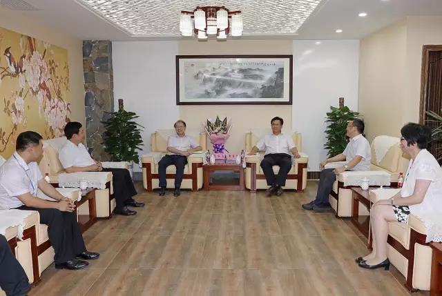 5949dc650be1a.jpg 座談會(huì)現(xiàn)場(chǎng).jpg